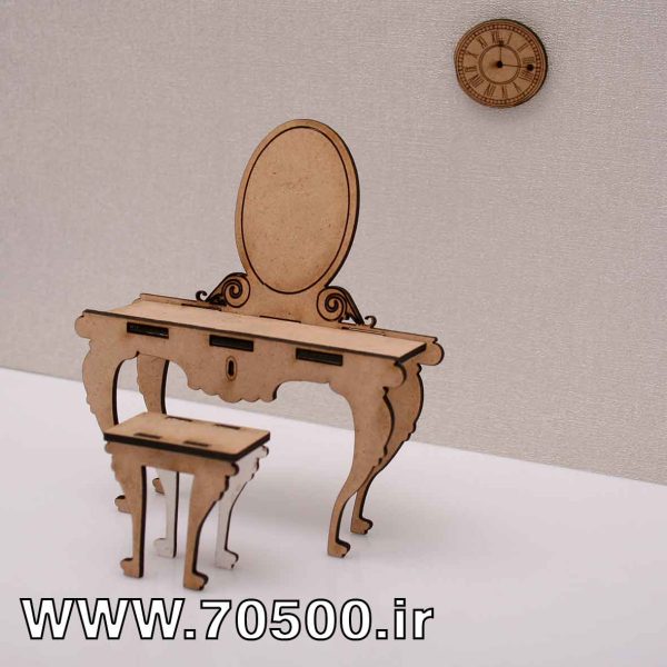 میز آینه ی خانه ی عروسکی